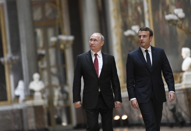 Μακρόν προς Πούτιν για σεβασμό της εκεχειρίας