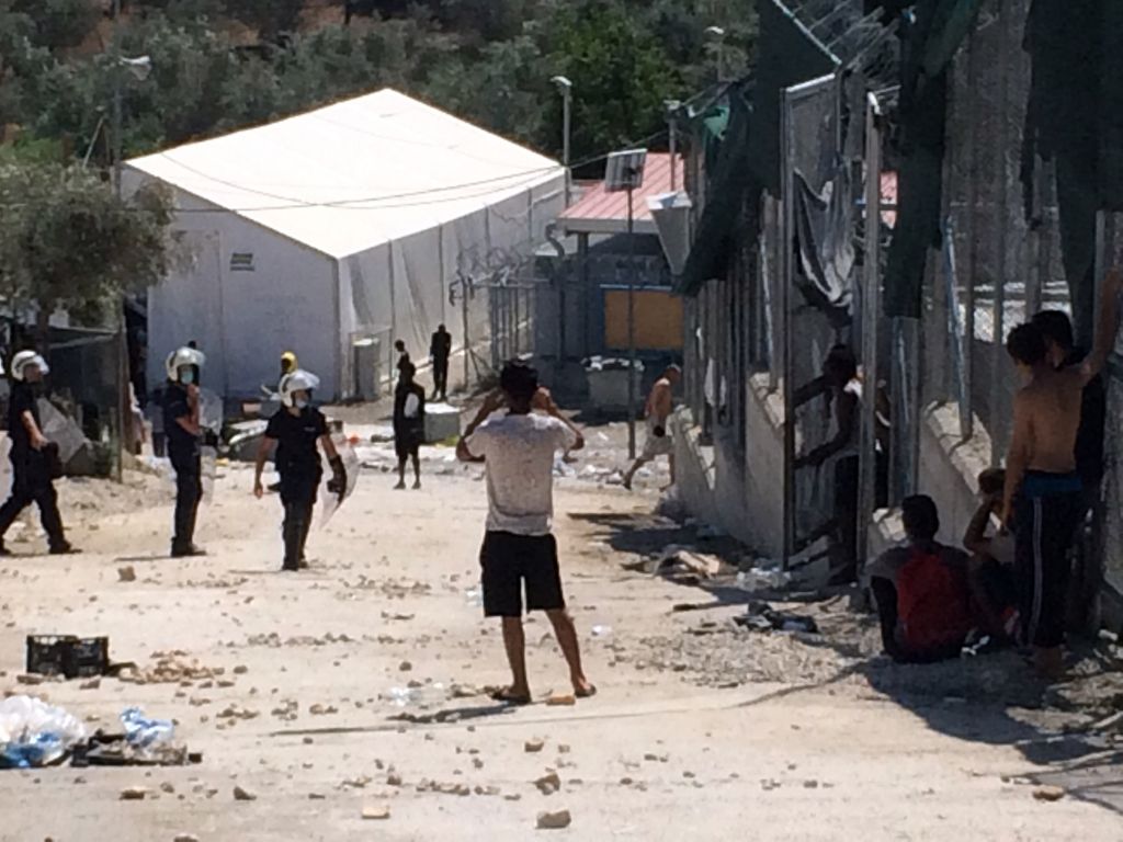 Συλλήψεις μεταναστών σε Μυτιλήνη και Σάμο