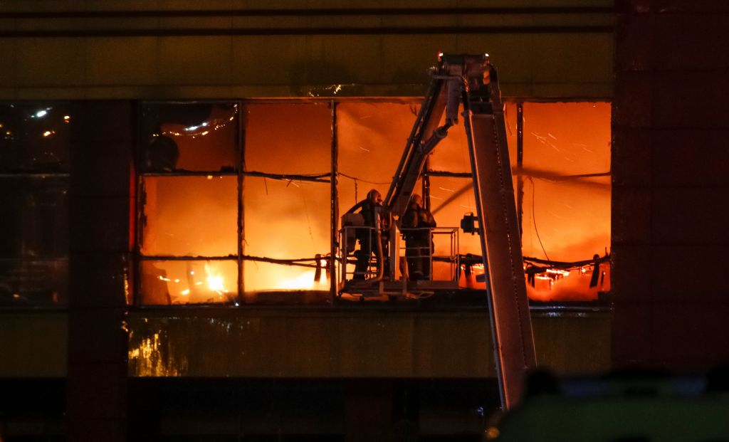 Ρωσία: Δεκάδες οι νεκροί στο εμπορικό κέντρο