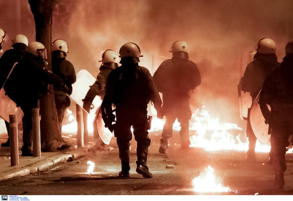 Συγκρούσεις στα Εξάρχεια – Δύο συλλήψεις