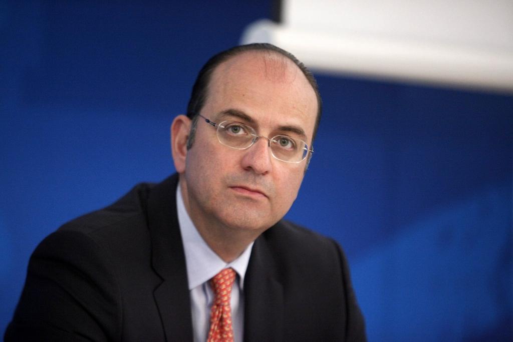 Λαζαρίδης: Πολιτική απάτη η δήθεν «καθαρή» έξοδος από το μνημόνιο