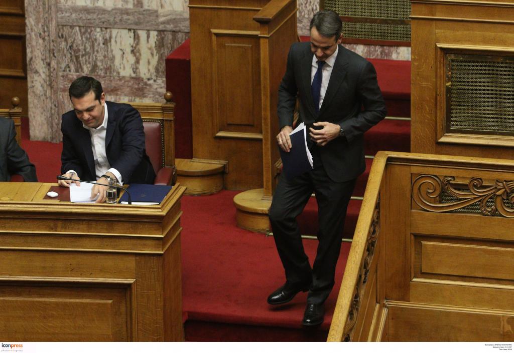 ΣΥΡΙΖΑ: Ο Μητσοτάκης φοβάται μια προδευτική αναθεώρηση Συντάγματος