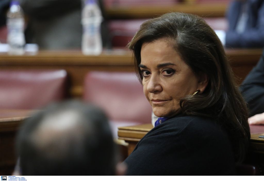 Αποτυχία στον εξωδικαστικό μηχανισμό καταγγέλλει η Μπακογιάννη