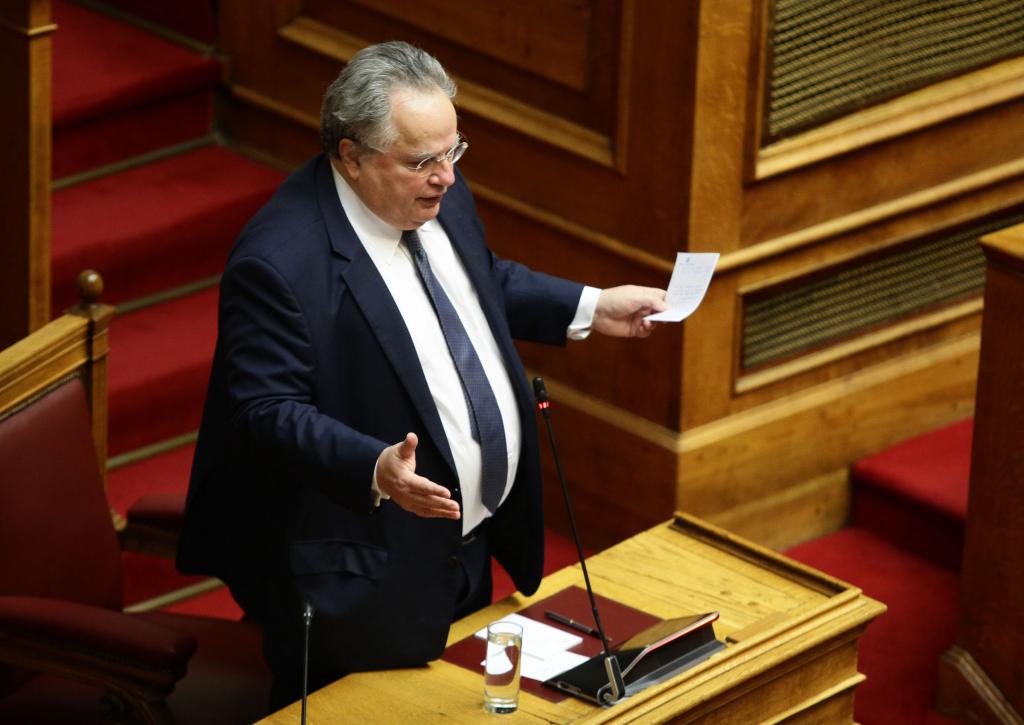 Αντιπαράθεση Κοτζιά – Μπακογιάννη για τις σχέσεις με την Αλβανία