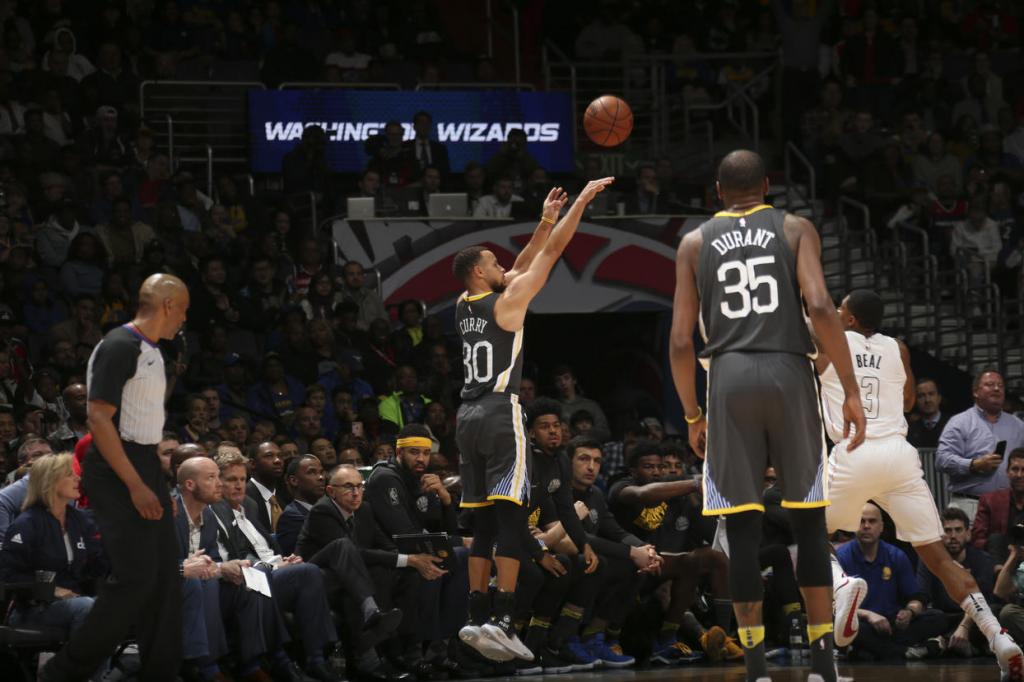 ΝΒΑ: Οι πρωταθλητές προτίμησαν ένα μουσείο από τον «Λευκό Οίκο»