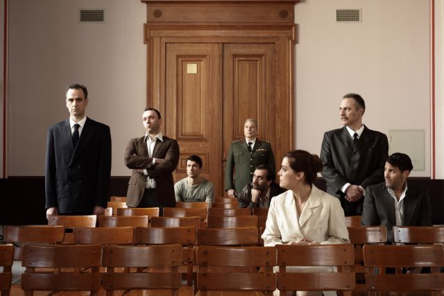 Ανάμεσα στην ποίηση και στον ρεαλισμό