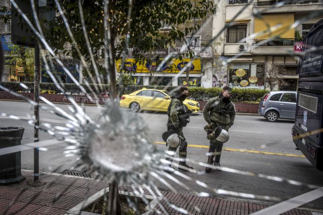 Ομηρος της βίας η κυβέρνηση Τσίπρα