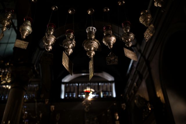 Ιερός πόλεμος για το παγκάρι της Παναγίας