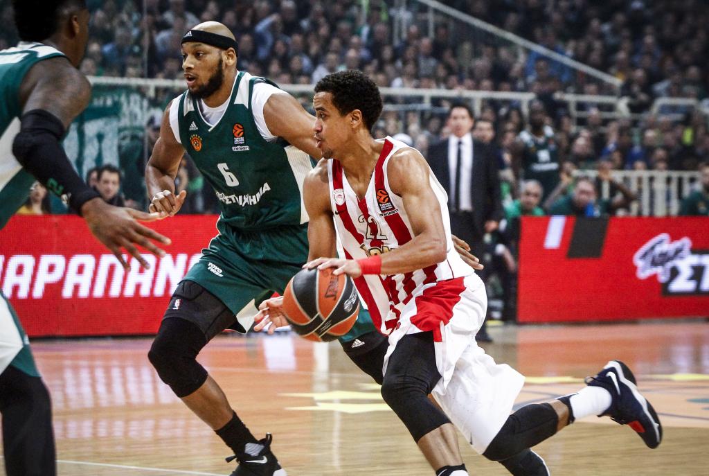Ευρωλίγκα: Θρίαμβος του Ολυμπιακού επί του Παναθηναϊκού στο ΟΑΚΑ