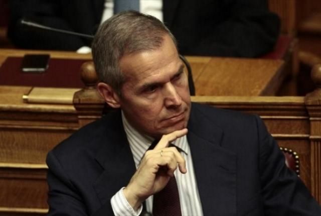 Θ.Δαβάκης: Απαγορεύω σε γύφτους να με ψηφίζουν (Βίντεο)