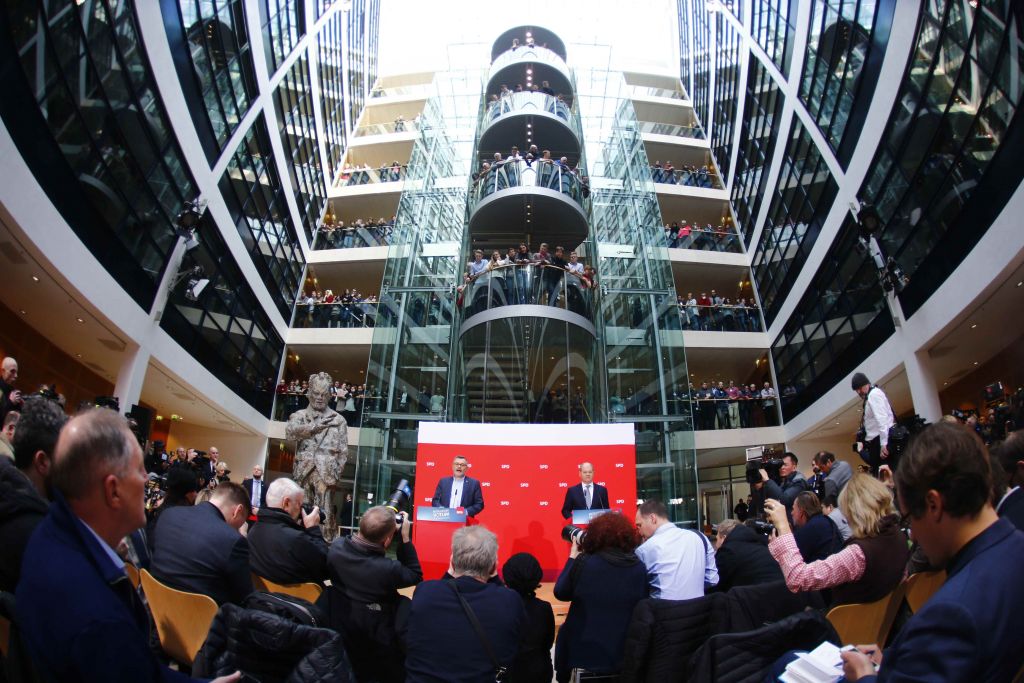 Γερμανία: Μεγάλο «ναι» του SPD για συμμετοχή στην κυβέρνηση