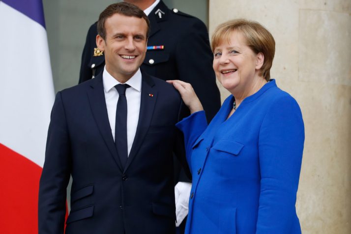 Ικανοποίηση Γαλλίας για το «μεγάλο συνασπισμό» της Γερμανίας