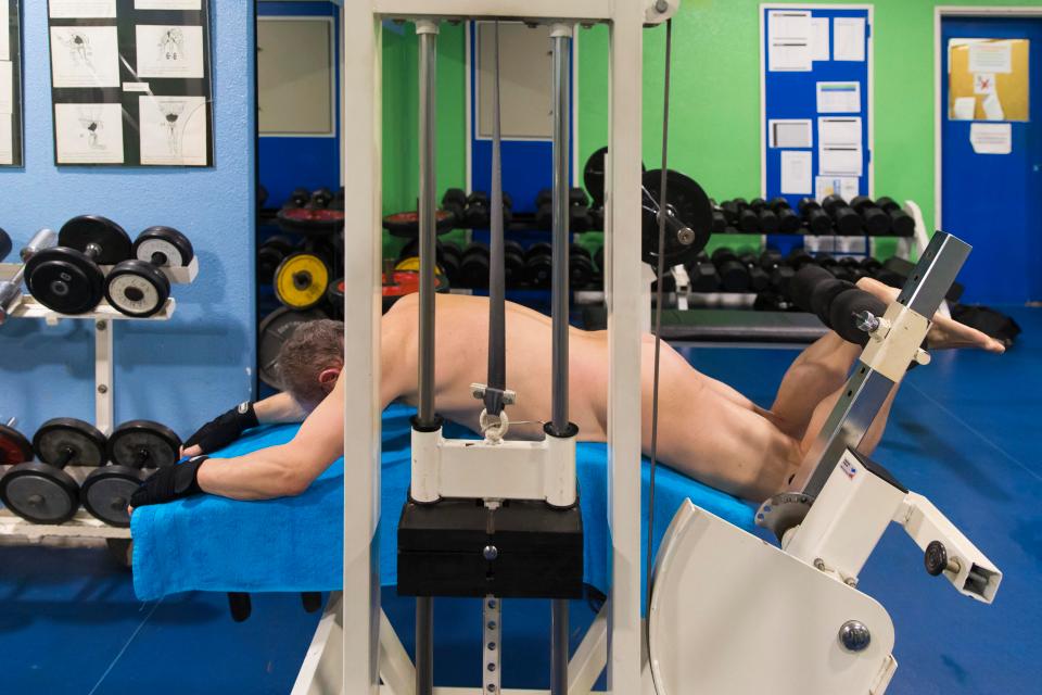 Ενα γυμναστήριο αποκλειστικά για… γυμνιστές