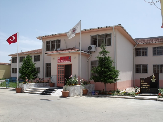 Ασφάλεια και πειθαρχία για μεγάλους «πρωταγωνιστές»