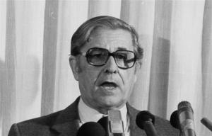 Πέθανε ο πρώην υπουργός του ΠΑΣΟΚ, Απόστολος Λάζαρης