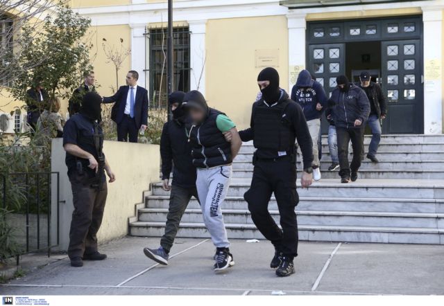 Compat 18: Οργάνωση με ιεραρχική δομή και διαρκή δράση