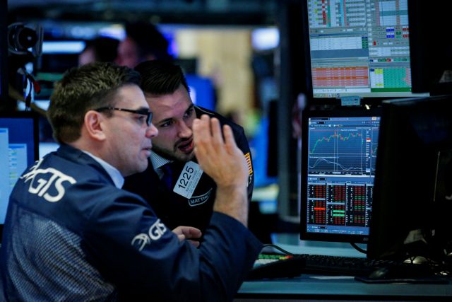 Ο εμπορικός πόλεμος τρομάζει τις χρηματαγορές