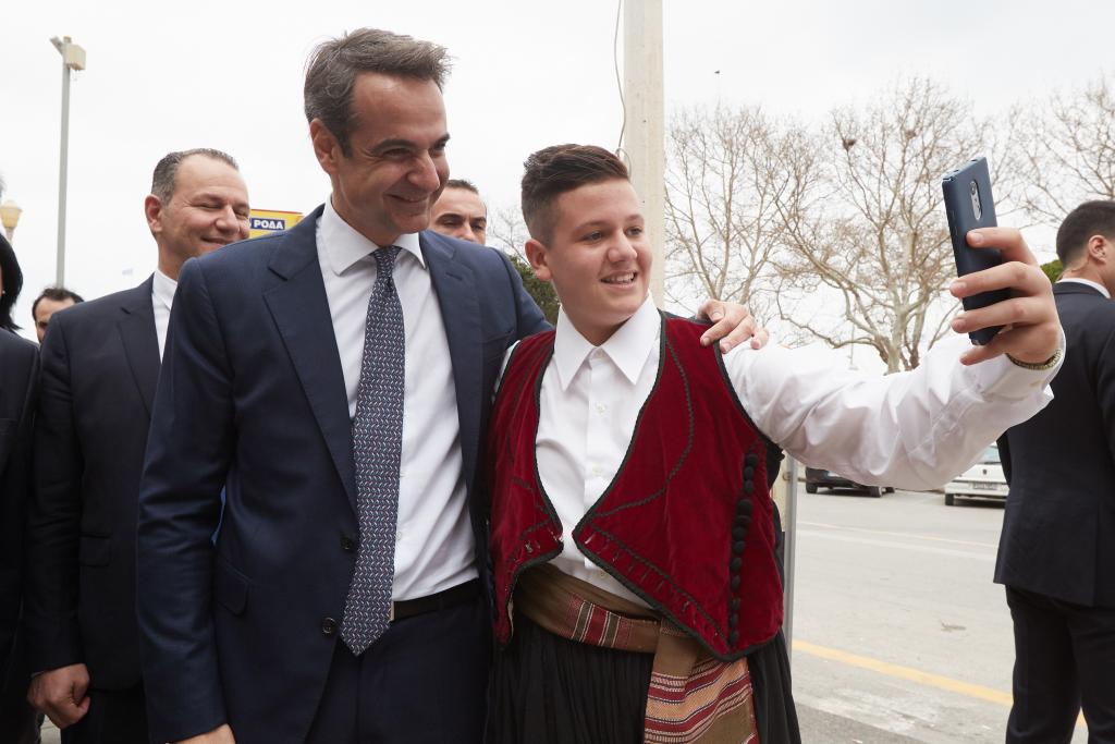 Το εντυπωσιακό δώρο στον Κυριάκο Μητσοτάκη