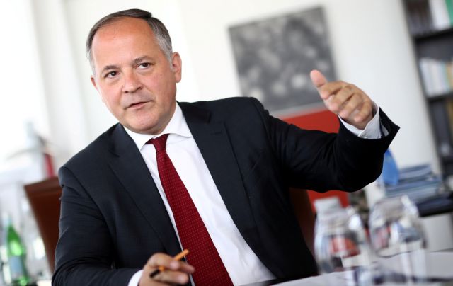 Χαμηλά επιτόκια δανεισμού προβλέπουν για την ευρωζώνη