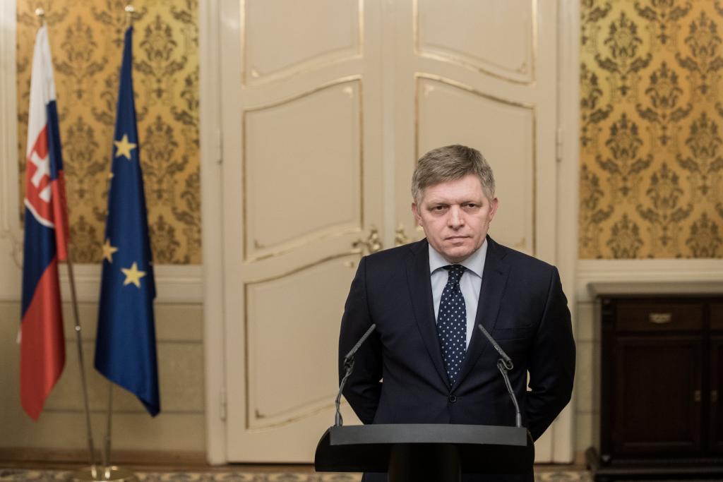 Σλοβακία: Υπό παραίτηση ο πρωθυπουργός Ρ. Φίτσο