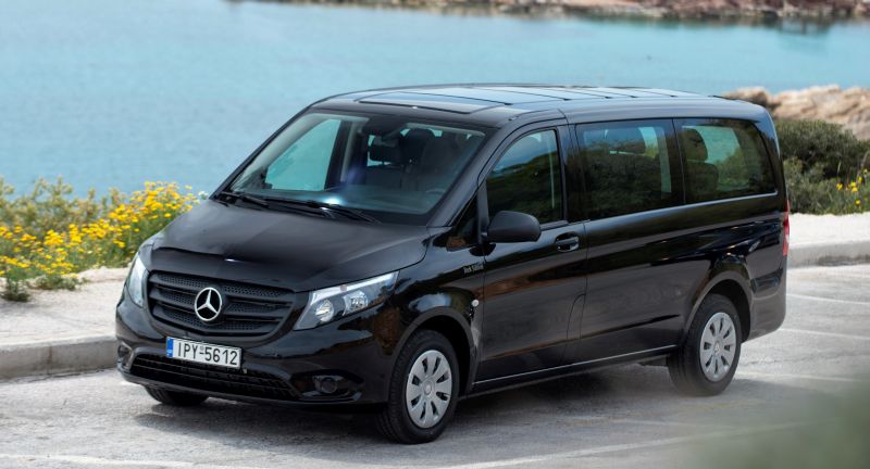 Το Mercedes-Benz Vito Tourer Dark Edition πλήρως διασυνδεδεμένο με το internet