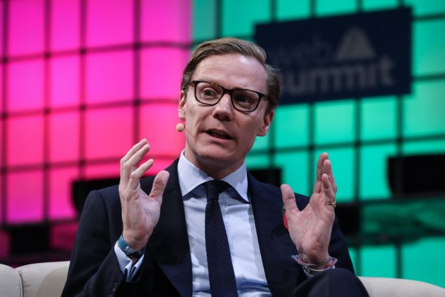 Στέλεχος της Cambridge Analytica «καίει» τον Τραμπ
