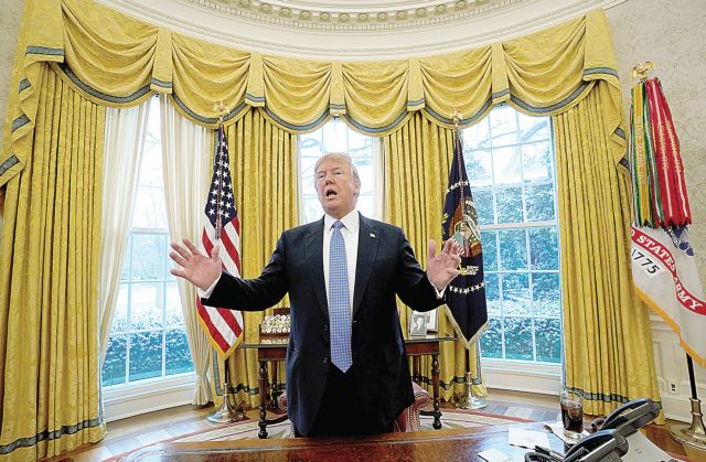 Ερχεται κύμα δασμών από Τραμπ σε κινεζικά προϊόντα