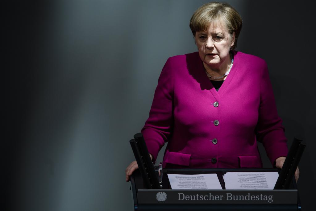 H Μέρκελ καταβάλλει προσπάθειες να αποφυλακίσει τους δύο Έλληνες στρατιωτικούς