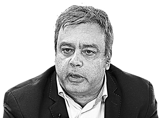 «Η κυβέρνηση δεν χρωστάει σε κανέναν»