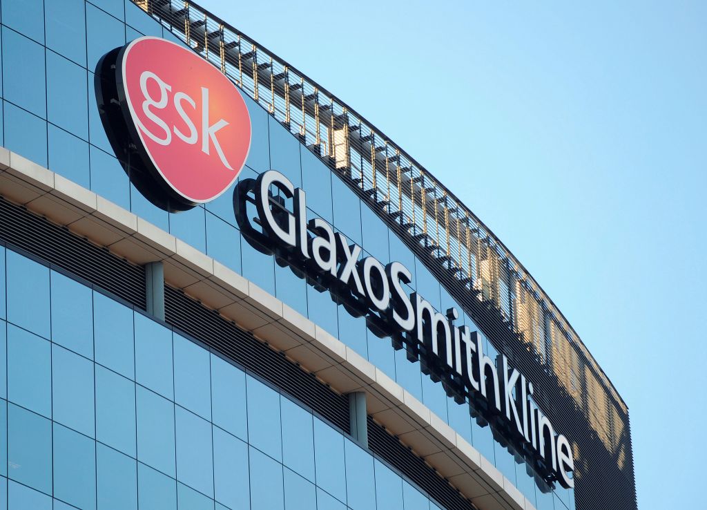 Η GlaxoSmithKline εξαγοράζει τη συμμετοχή της Novartis σε κοινή τους εταιρεία