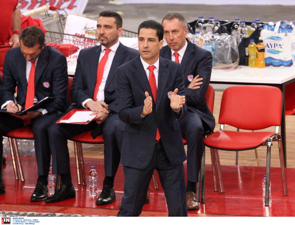 Σφαιρόπουλος: «Προσηλωμένοι στο πλάνο μας παρά τις απουσίες»