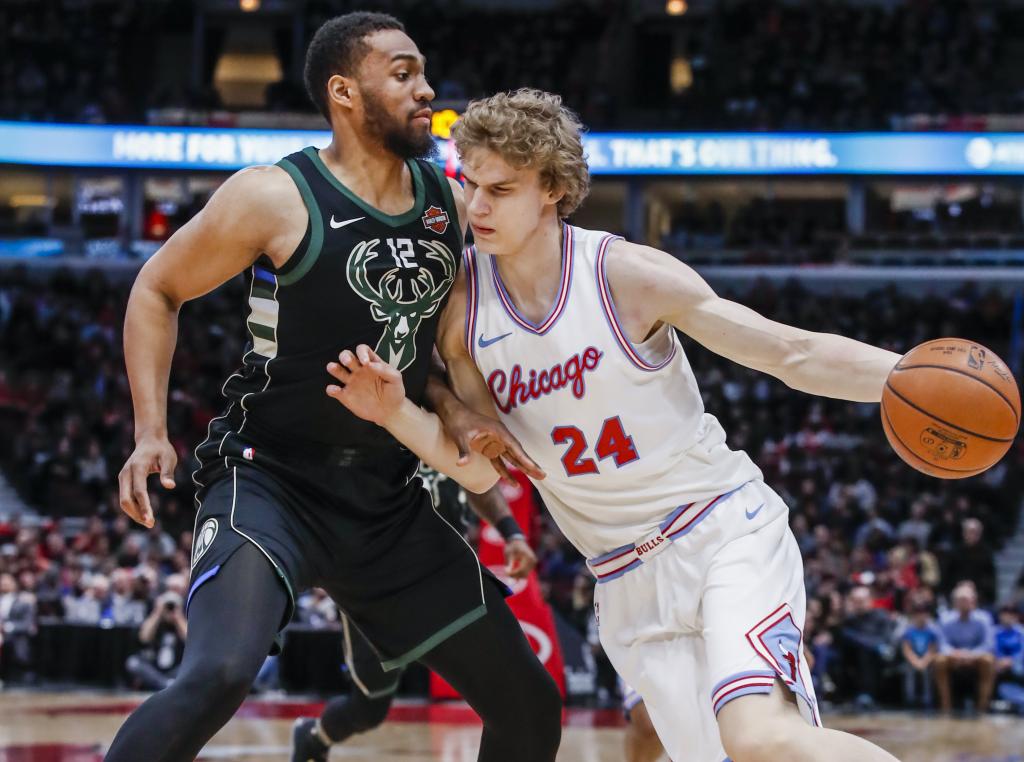 Νίκη χωρίς Αντετοκούνμπο για το Μιλγουόκι, τραυματίστηκε ο Κάρι