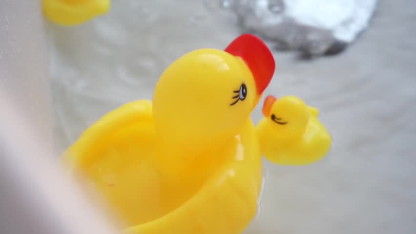 Επικίνδυνα για την υγεία των βρεφών τα πλαστικά παπάκια