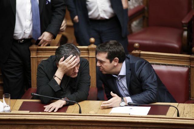 Εμφύλιοι τορπιλίζουν τη συγκυβέρνηση