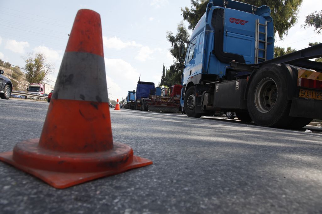 Απαγόρευση της κυκλοφορίας των φορτηγών λόγω 25ης Μαρτίου