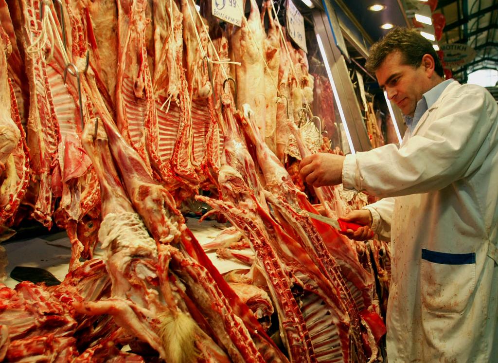 Επιχείρηση βάφτιζε αρνιά από την Ρουμανία… ελληνικά