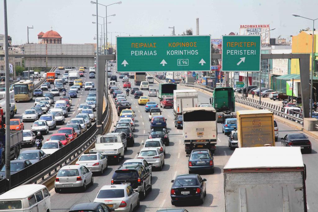 Νέα πτώση στις πωλήσεις καυσίμων