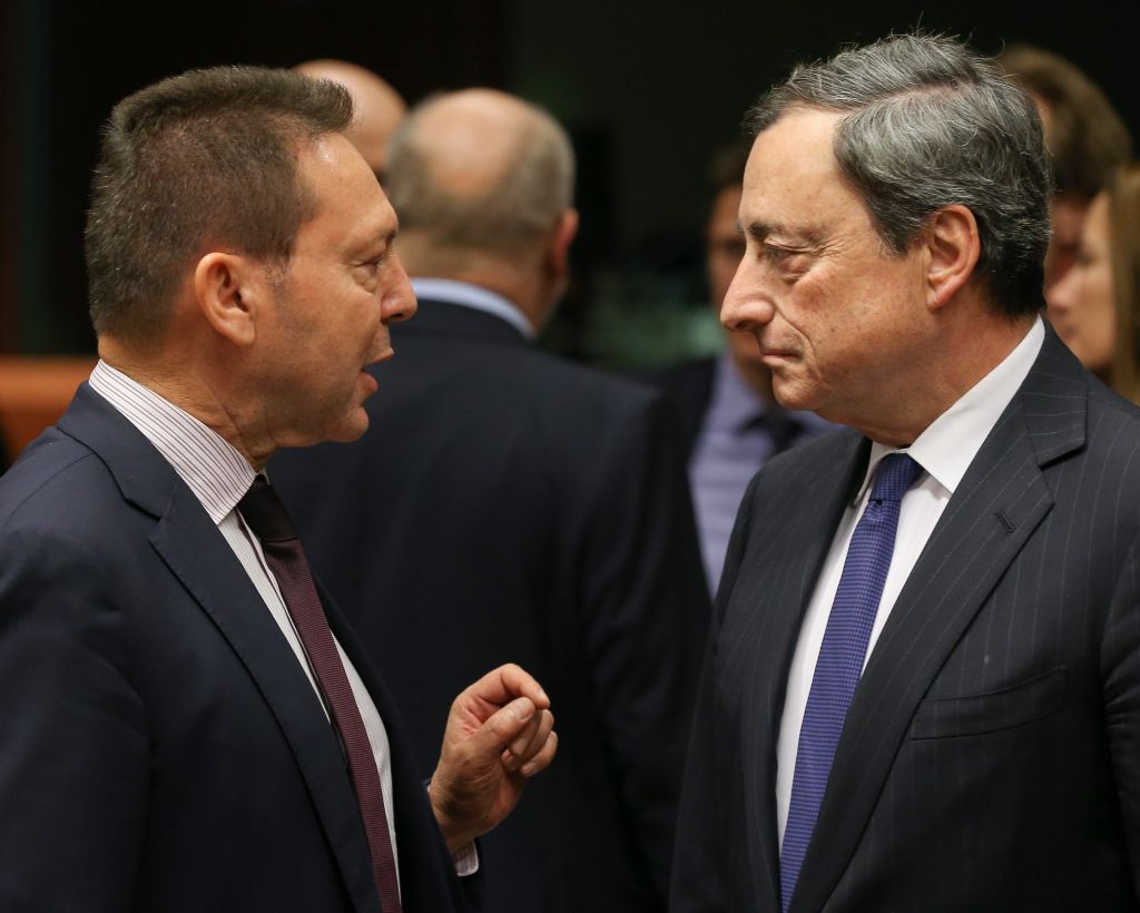 Ηχηρή στήριξη Ντράγκι σε Στουρνάρα με μηνύματα στην κυβέρνηση