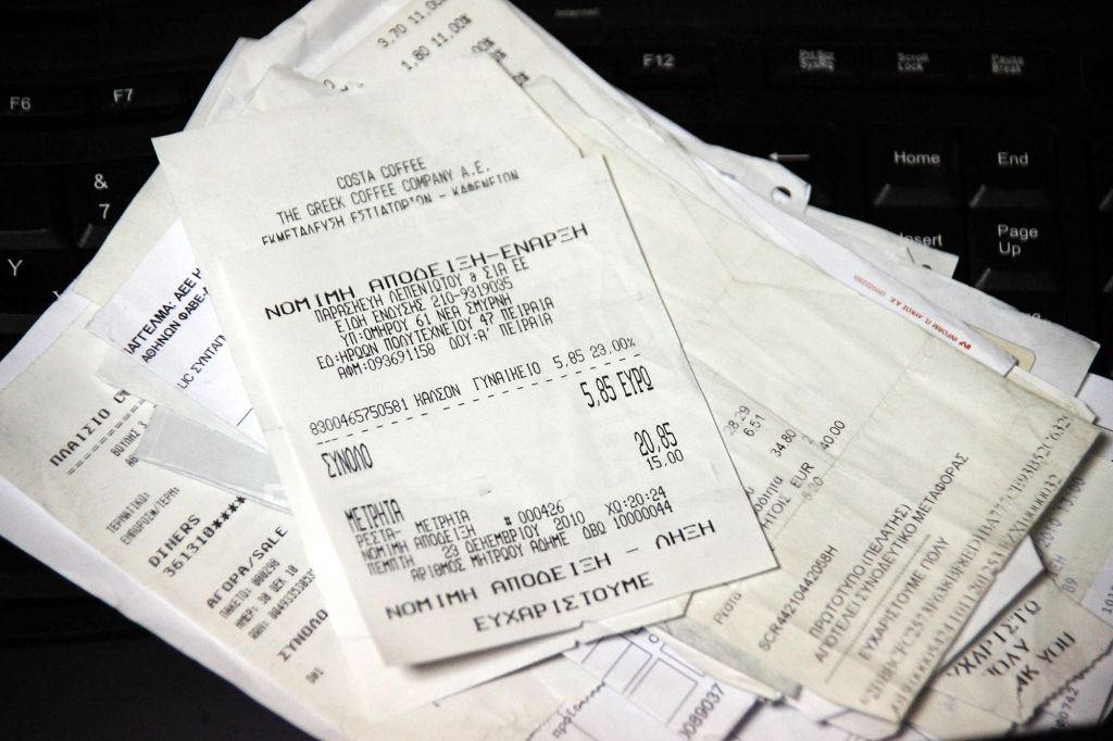 «Λουκέτα» σε μαγαζιά και κυλικεία – Και σε κέντρο που τραγουδούσε ο Πανταζής