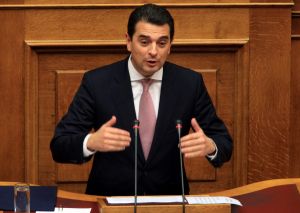 Σκρέκας: Το ν/σ της κυβέρνησης δημιουργεί πρόβλημα στο μέλλον της ΔΕΗ