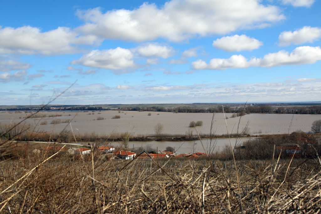 Ερευνες για τον εντοπισμό γυναίκας και τριών παιδιών στον Έβρο