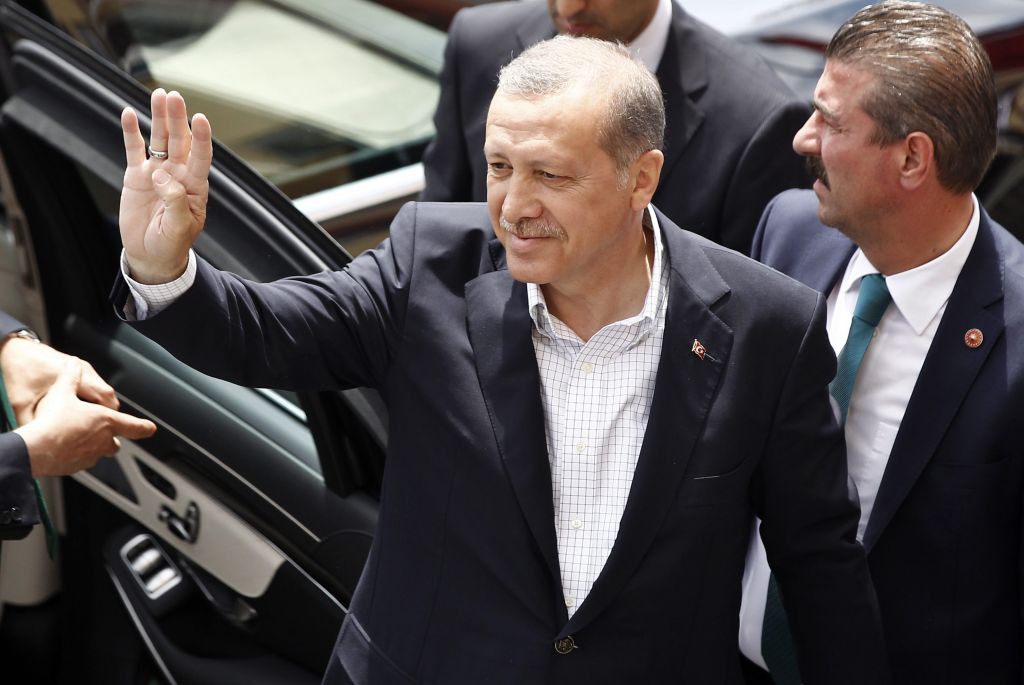 Δέκα κόμματα θα πάρουν μέρος στις πρόωρες τουρκικές εκλογές