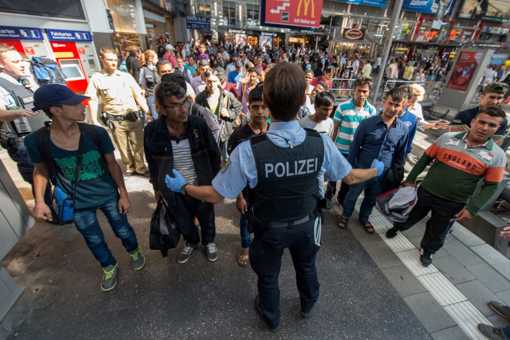 Επιμένει το Βερολίνο στη φύλαξη των συνόρων για τους μετανάστες