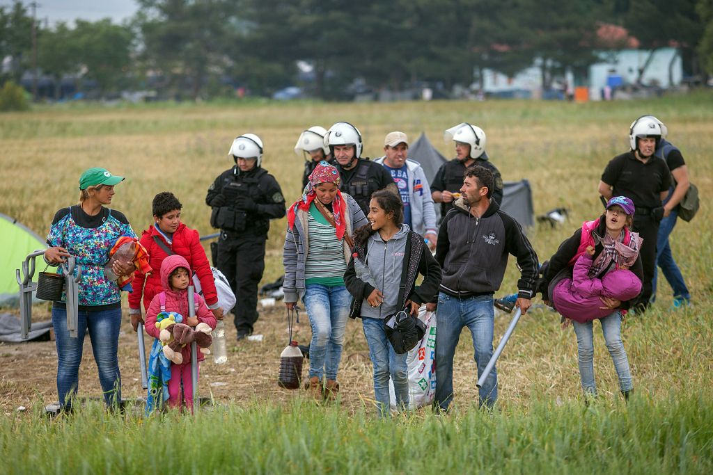 Εφιάλτης στον Εβρο: Η Τουρκία «άνοιξε» τα σύνορα για πρόσφυγες – μετανάστες