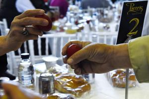 Πασχαλινά γεύματα από τον δήμο Πειραιά