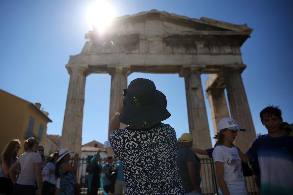 Κουντουρά: Δυσφήμιση της χώρας η στάση εργασίας το Μ. Σάββατο