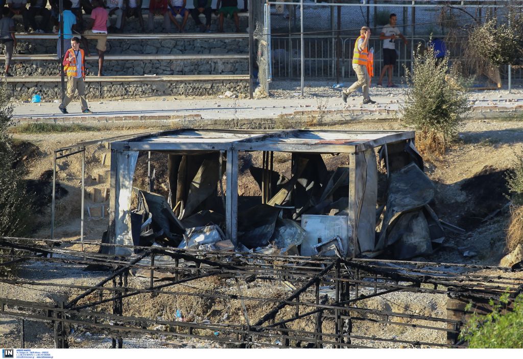 Επεισόδια στον καταυλισμό της Μόρια, καταστράφηκε το ιατρείο