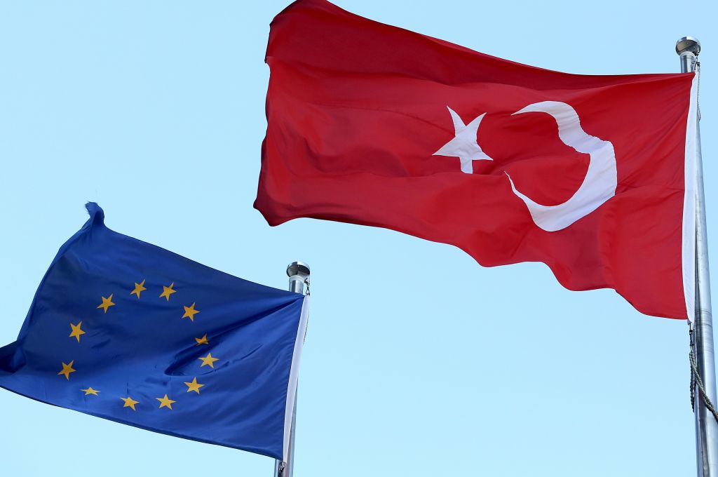 Η έκθεση της ΕΕ μπλοκάρει τις ενταξιακές διαπραγματεύσεις της Τουρκίας