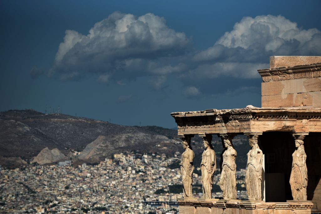 Διθύραμβοι Forbes: Η Ελλάδα στους πιο «καυτούς» προορισμούς