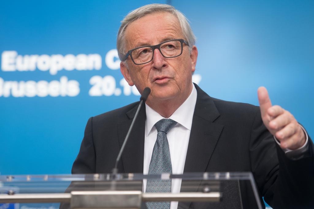 Γιούνκερ: Η χρήση χημικών όπλων πρέπει να καταδικάζεται με τους πιo σκληρούς όρους